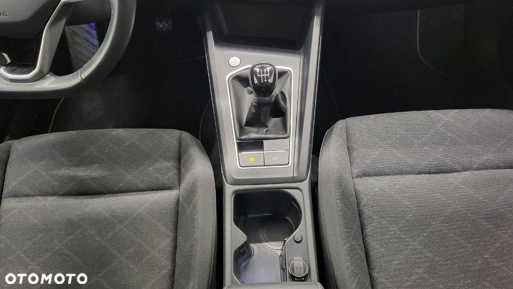 Volkswagen Golf - 20