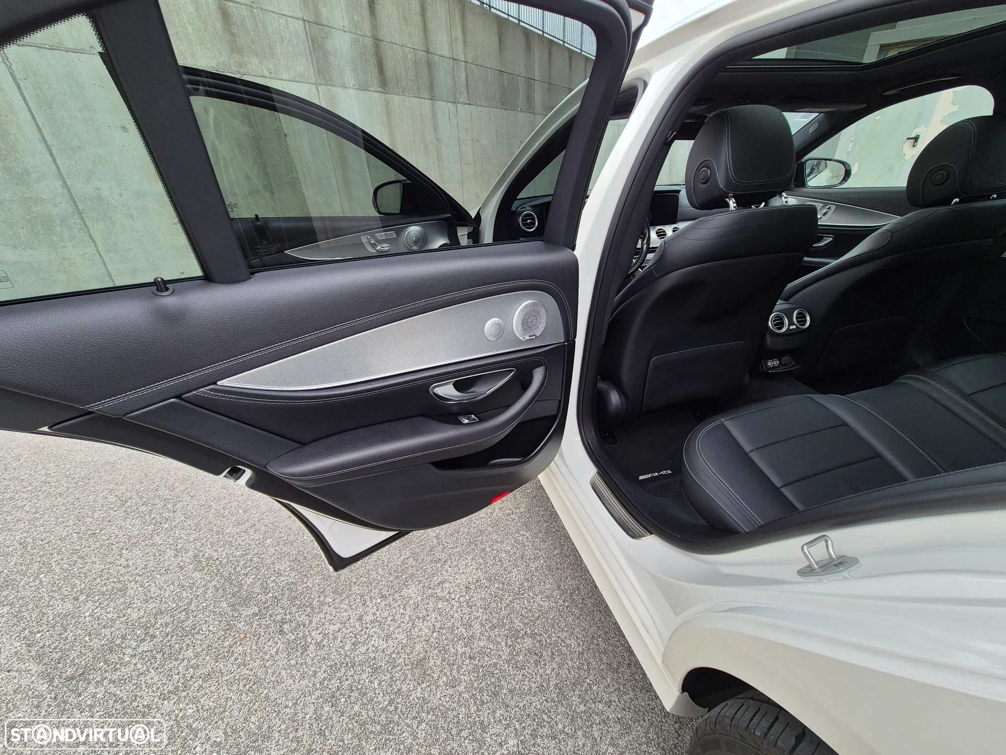 Mercedes-Benz E 300 de Exclusive Line - 17