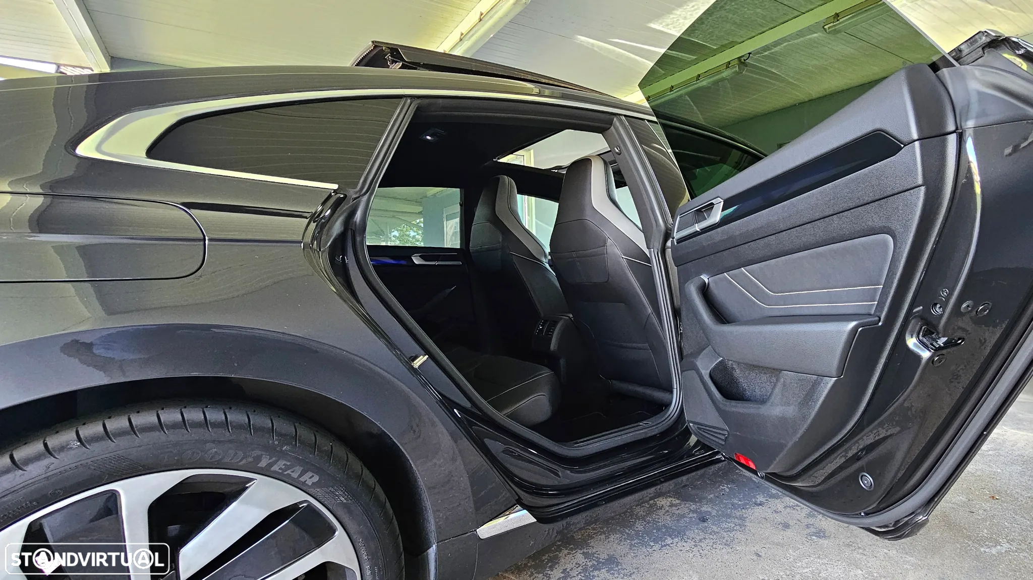 VW Arteon 2.0 TDI R-Line DSG - 29