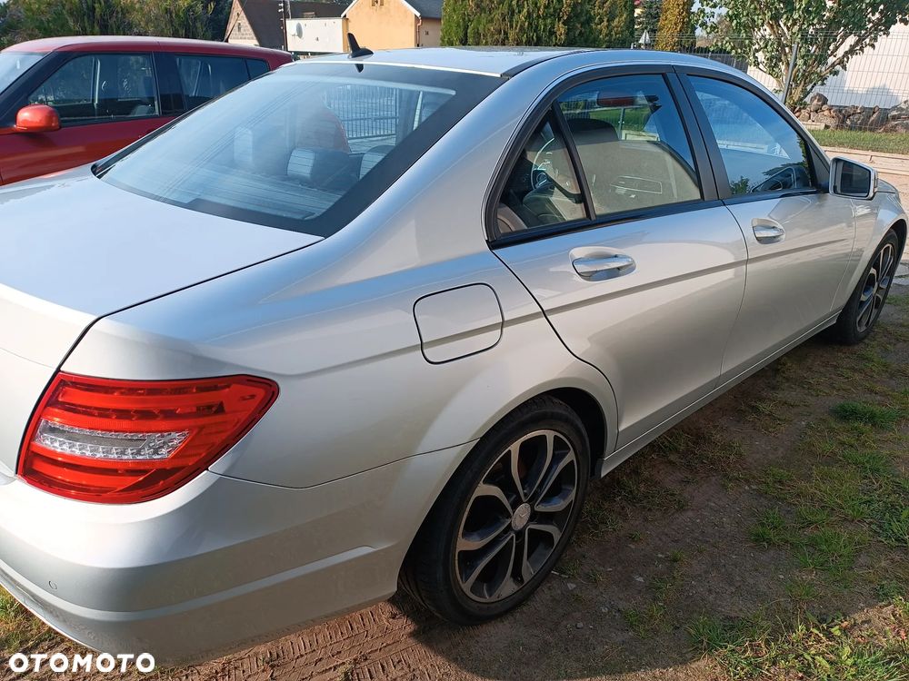 Mercedes-Benz Klasa C 180 - 6