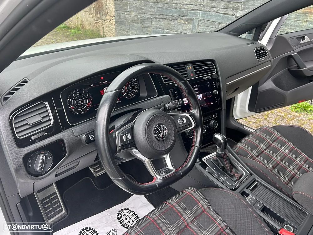 VW Golf 2.0 TSI GTI DSG Performance - 13