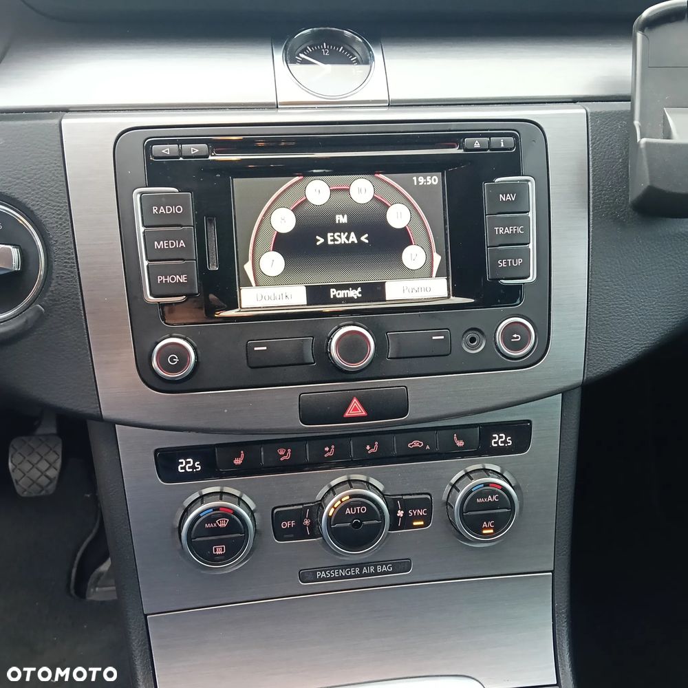 Volkswagen Passat 2.0 TDI Comfortline - 13