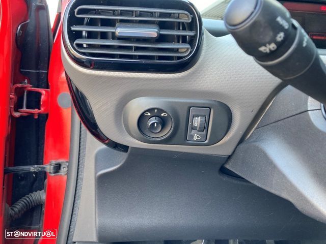 Citroën C4 Cactus PureTech 82 Shine - 18