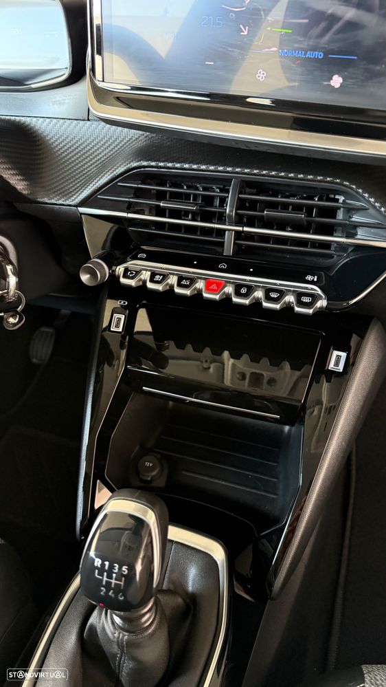 Peugeot 208 1.2 PureTech Allure - 28
