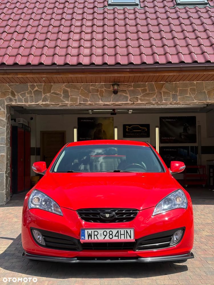 Hyundai Genesis Coupe 2.0 TCI Premium - 11