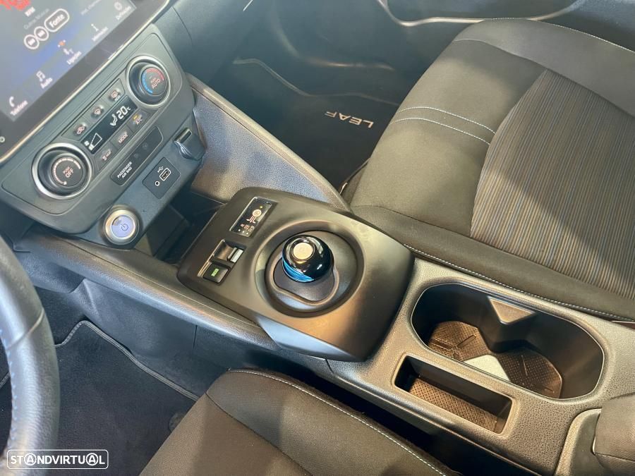 Nissan Leaf Visia - 14