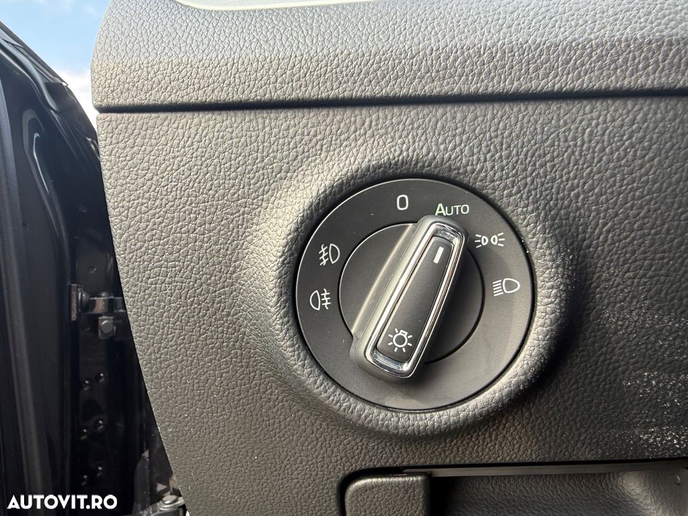 Skoda Superb 2.0 TDI DSG Active - 22