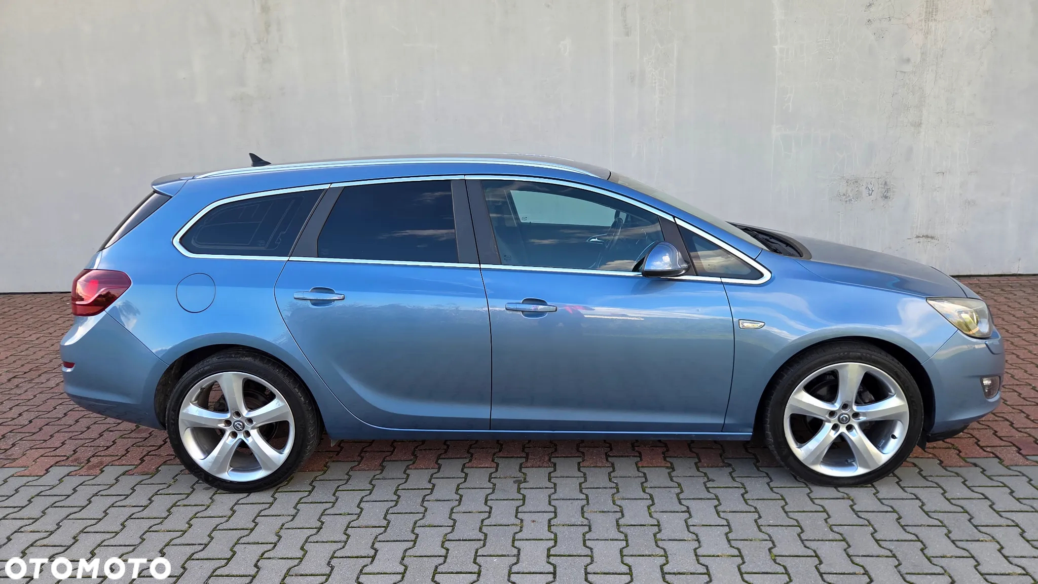 Opel Astra 1.4 Turbo Cosmo - 11