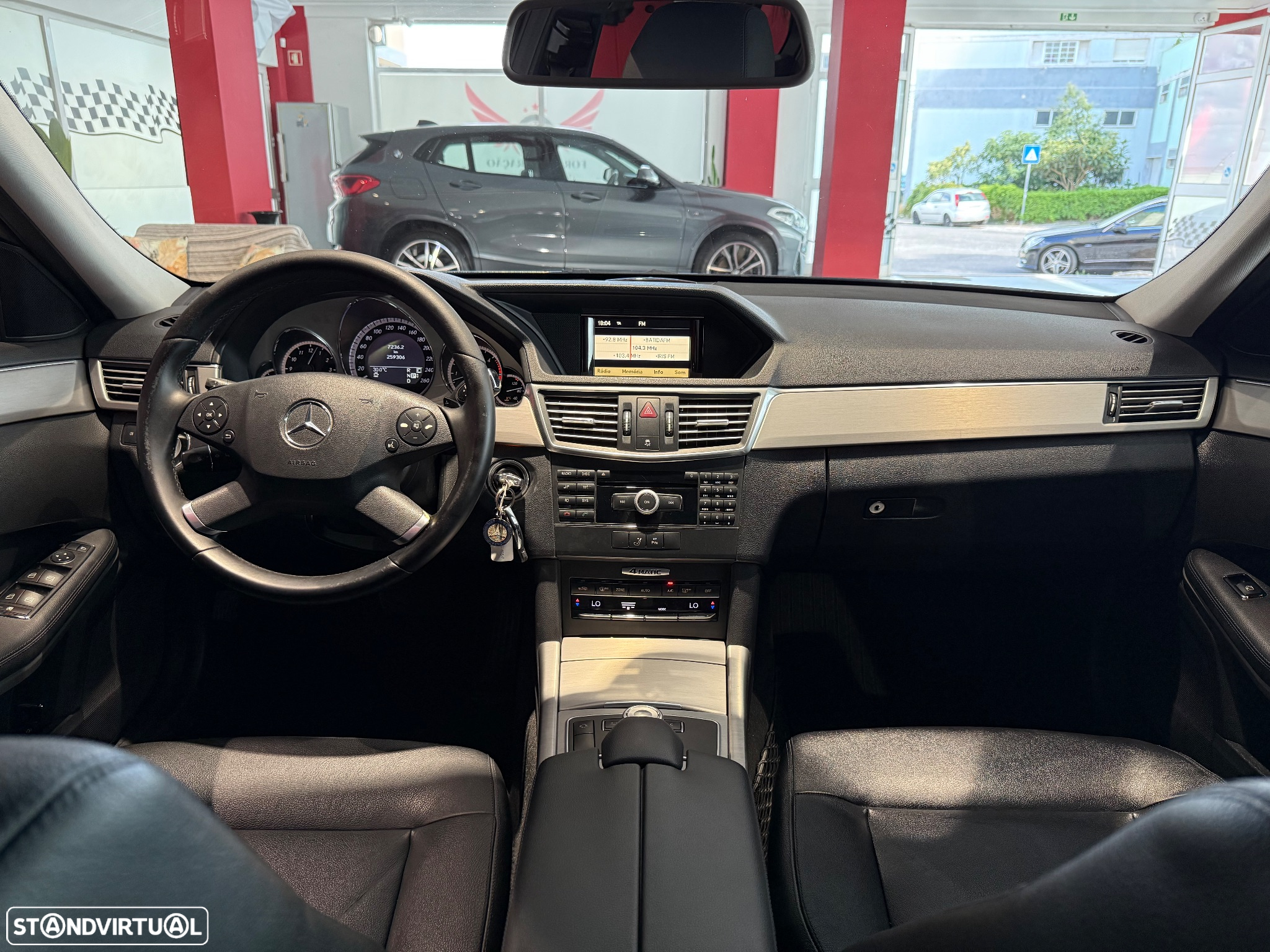 Mercedes-Benz E 350 CDi Avantgarde 4-Matic BlueEfficiency - 16