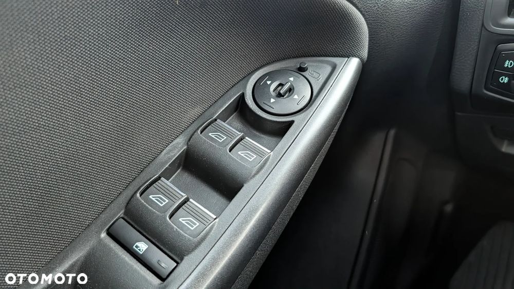 Ford Focus 1.6 FF Trend - 14