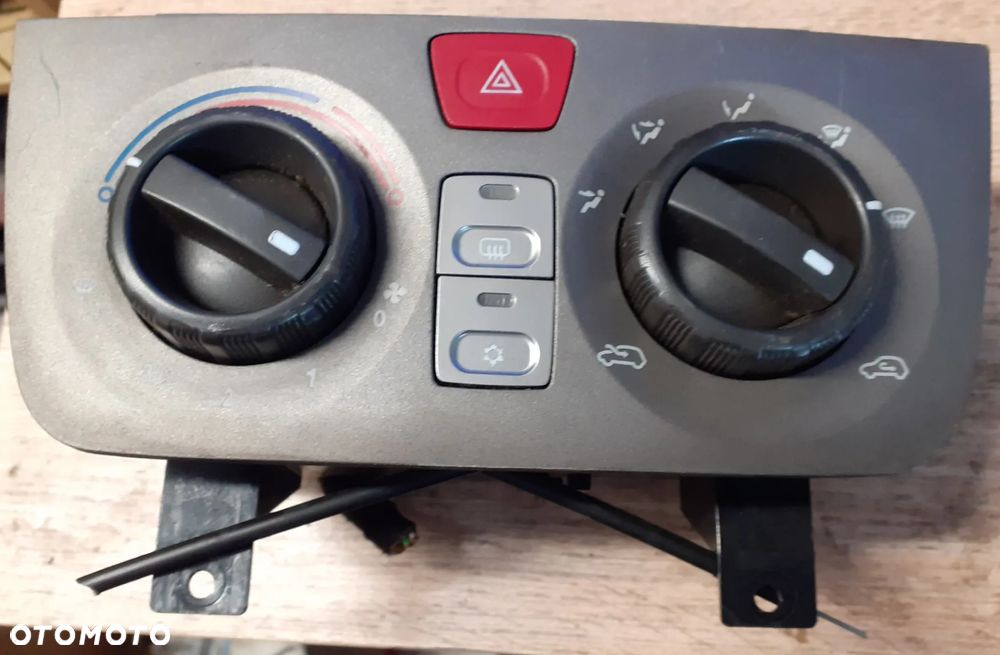 Panel nawiewu klimatyzacji FIAT IDEA LANCIA MUSA - 1