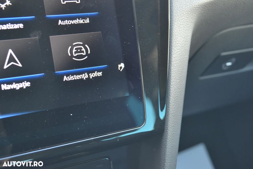 Volkswagen Passat 2.0 TDI SCR DSG 4Motion Elegance - 28