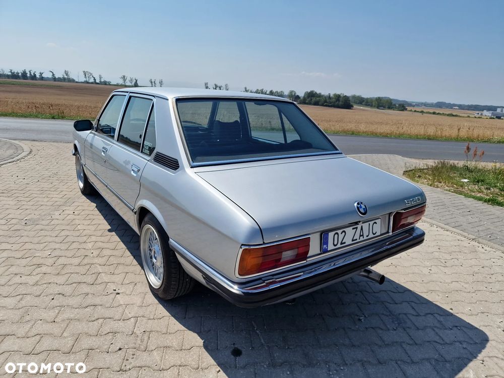 BMW Seria 5 520 - 13
