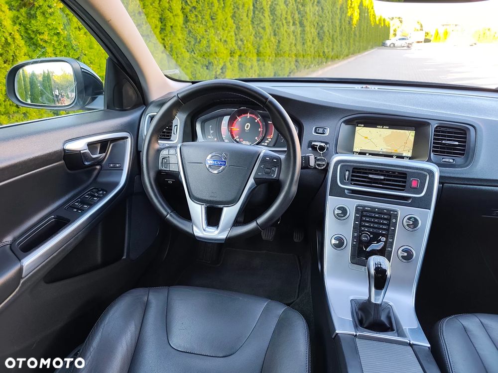 Volvo S60 D3 Summum - 15