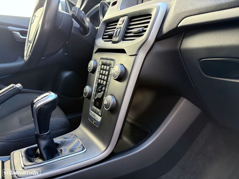 Volvo V40 2.0 D2 Kinetic - 46