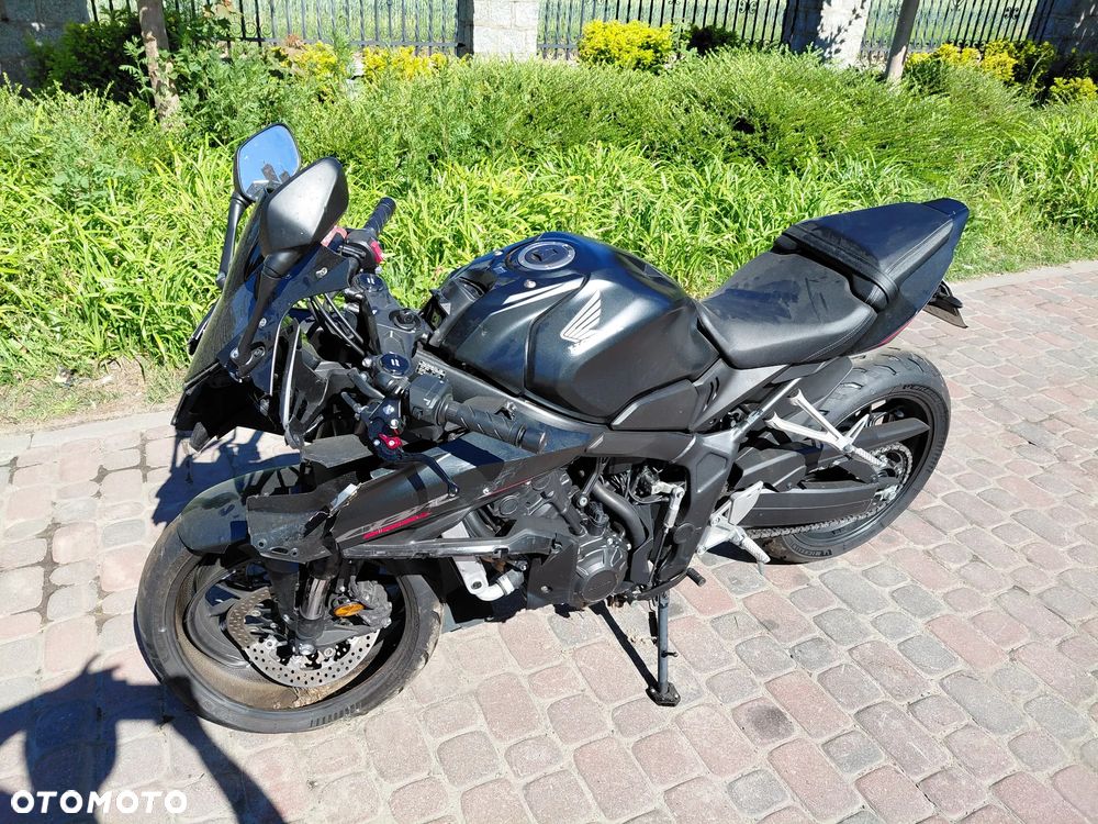 Honda CBR - 2