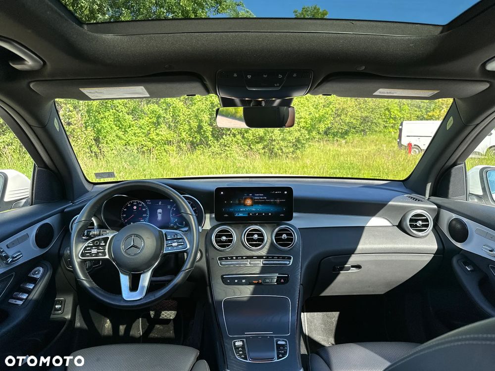 Mercedes-Benz GLC - 11