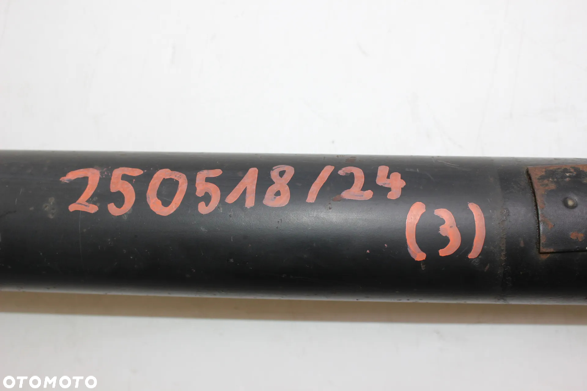 WAŁ NAPĘDOWY BMW E60 E61 MANUAL 7573581 M47 ORYGINAŁ - 7