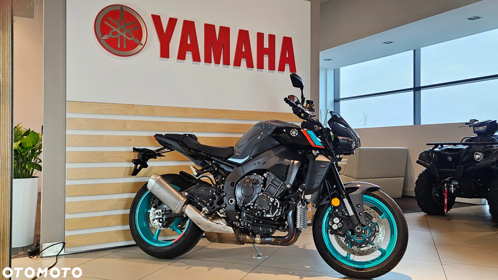 Yamaha MT - 8