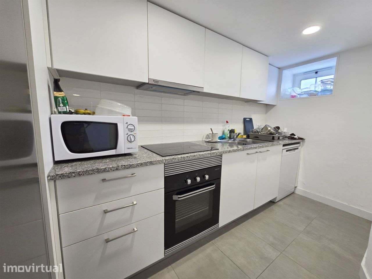Moradia T7 totalmente remodelada, localizada em Aradas, Aveiro - Grande imagem: 5/40