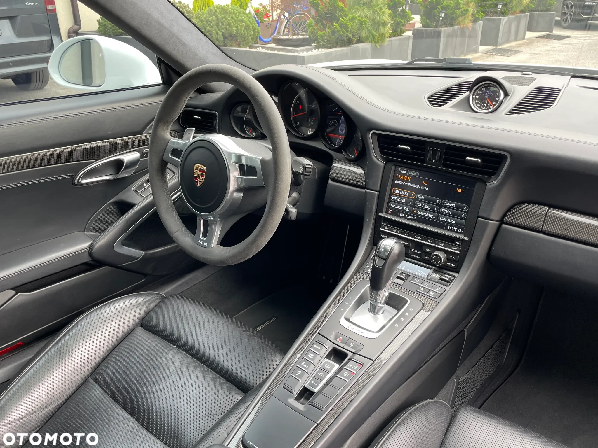 Porsche 911 Turbo S - 16