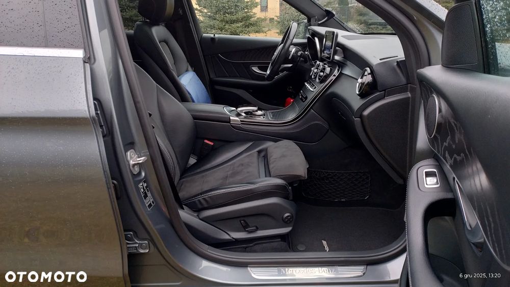 Mercedes-Benz GLC 220 d 4Matic 9G-TRONIC AMG Line - 25