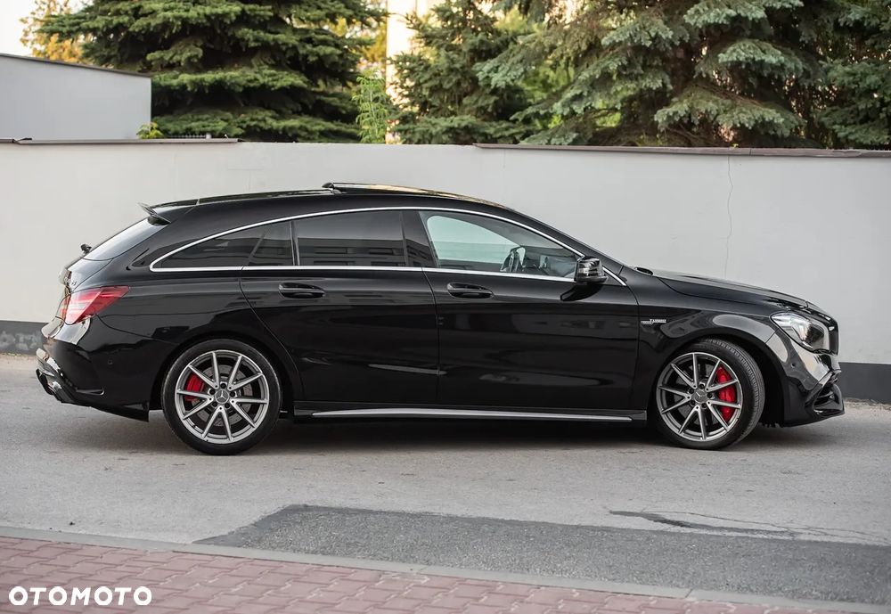 Mercedes-Benz CLA AMG 45 4Matic 7G-DCT - 15