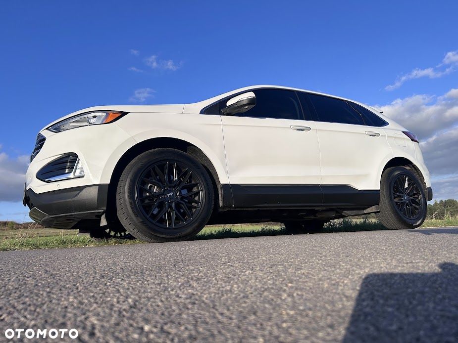 Ford Edge - 2