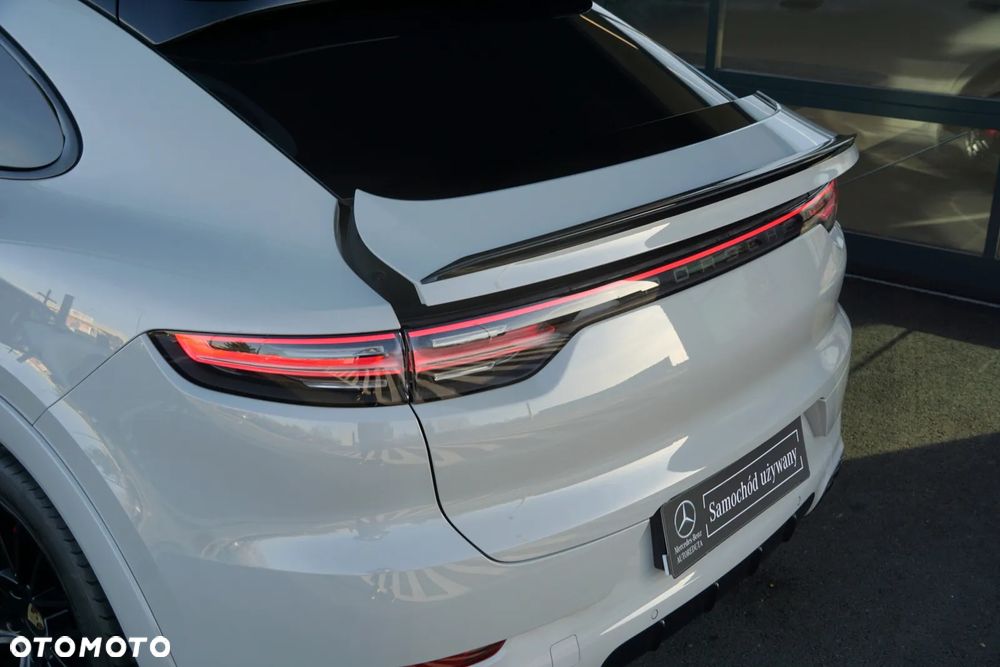 Porsche Cayenne Coupe GTS - 13