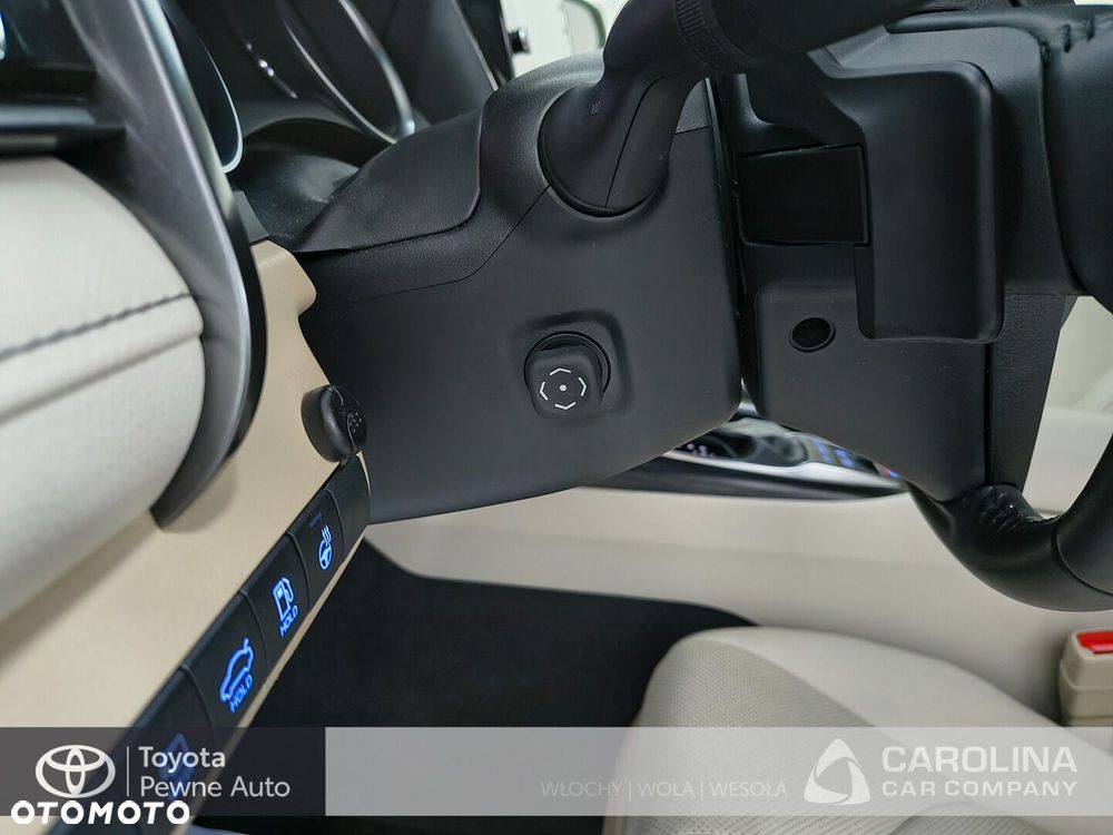 Toyota Camry 2.5 Hybrid Executive CVT - 11