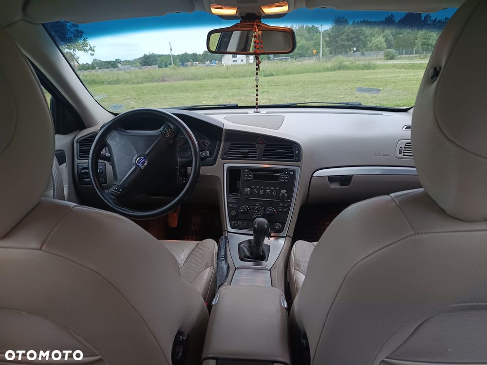 Volvo S60 2.4 - 7