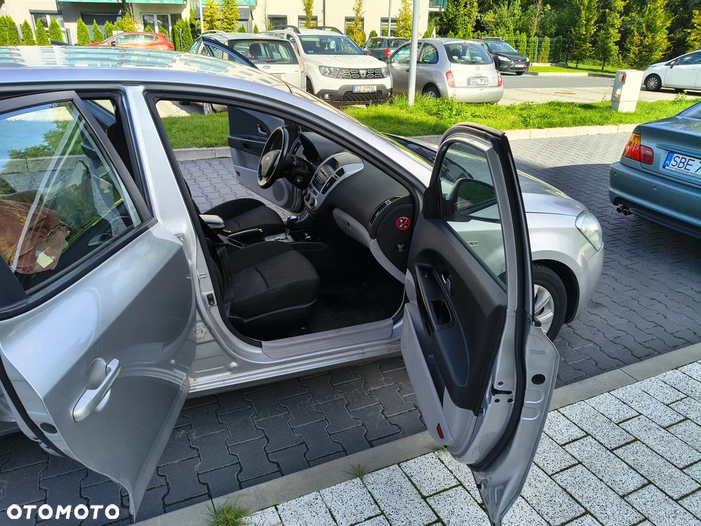 Kia Ceed 2007 photo 5