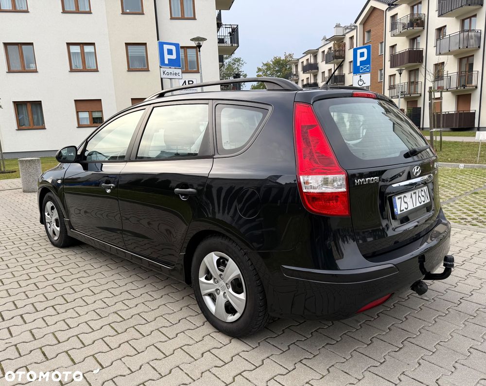 Hyundai i30 1.4 Base - 16
