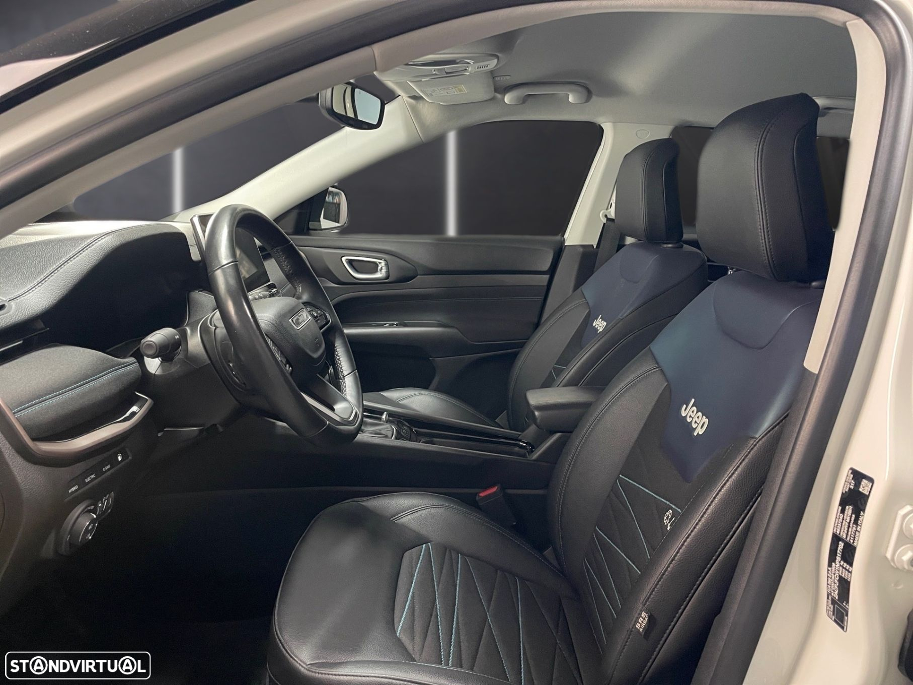 Jeep Compass - 26