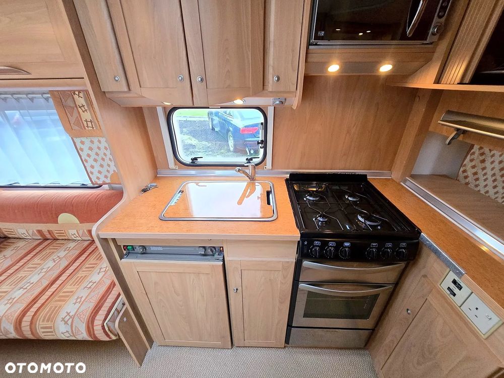Burstner Ventana 500 TS - 12