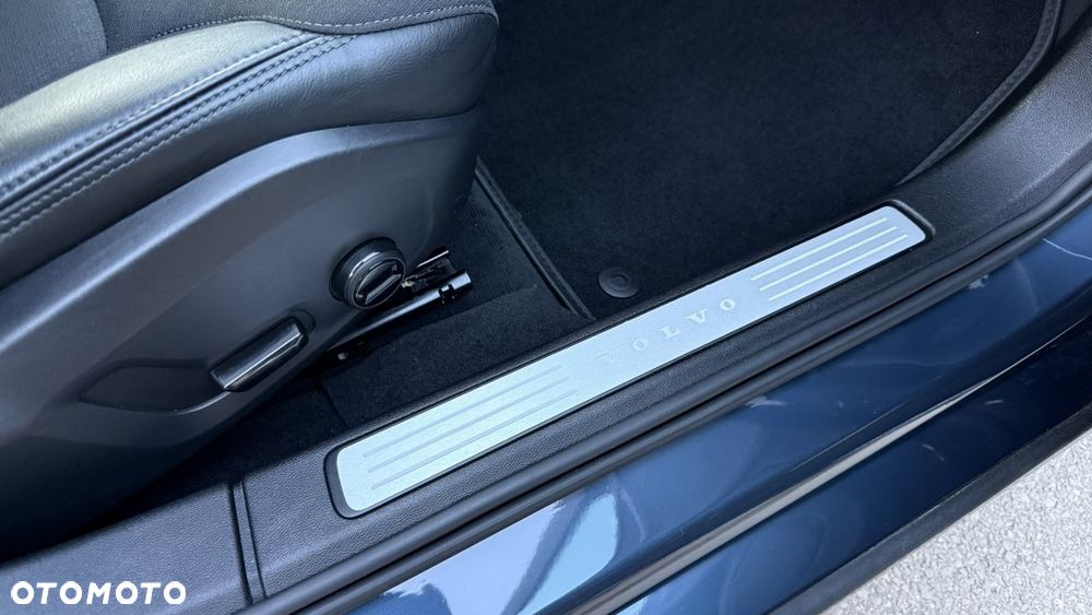 Volvo V60 D3 Momentum - 31