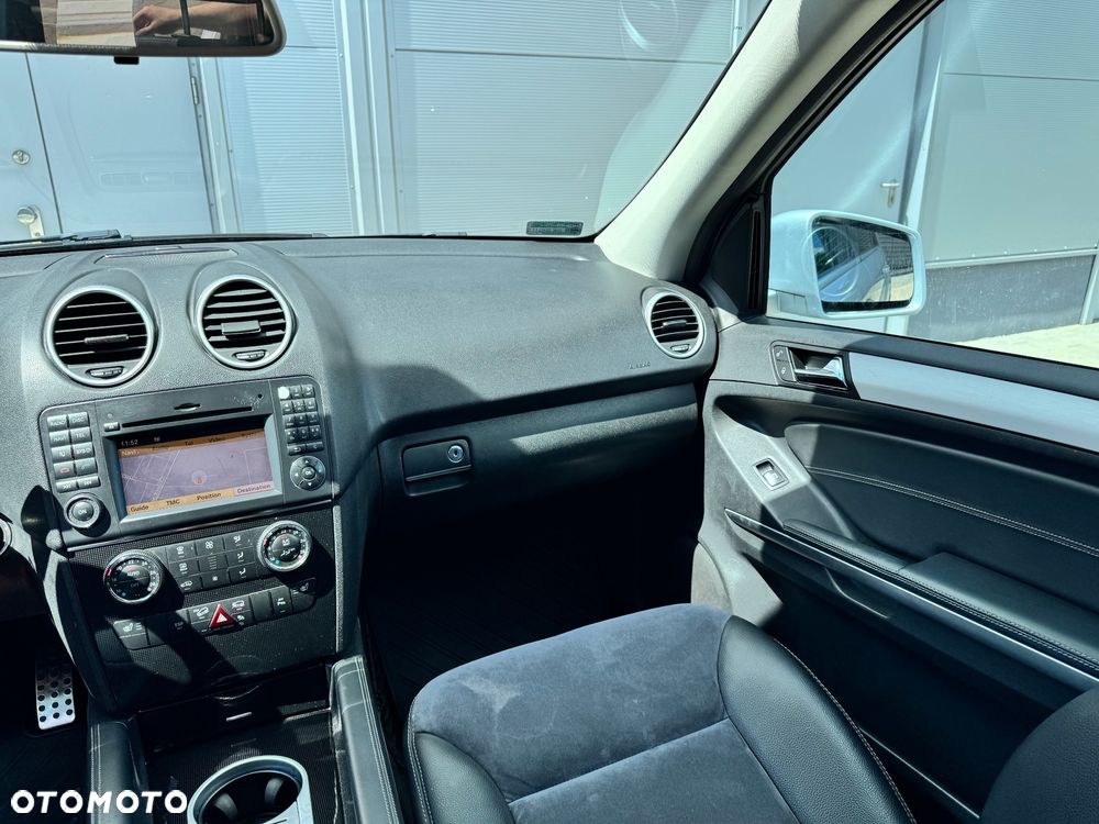 Mercedes-Benz ML 300 CDI 4Matic 7G-TRONIC DPF BlueEFFICIENCY - 14