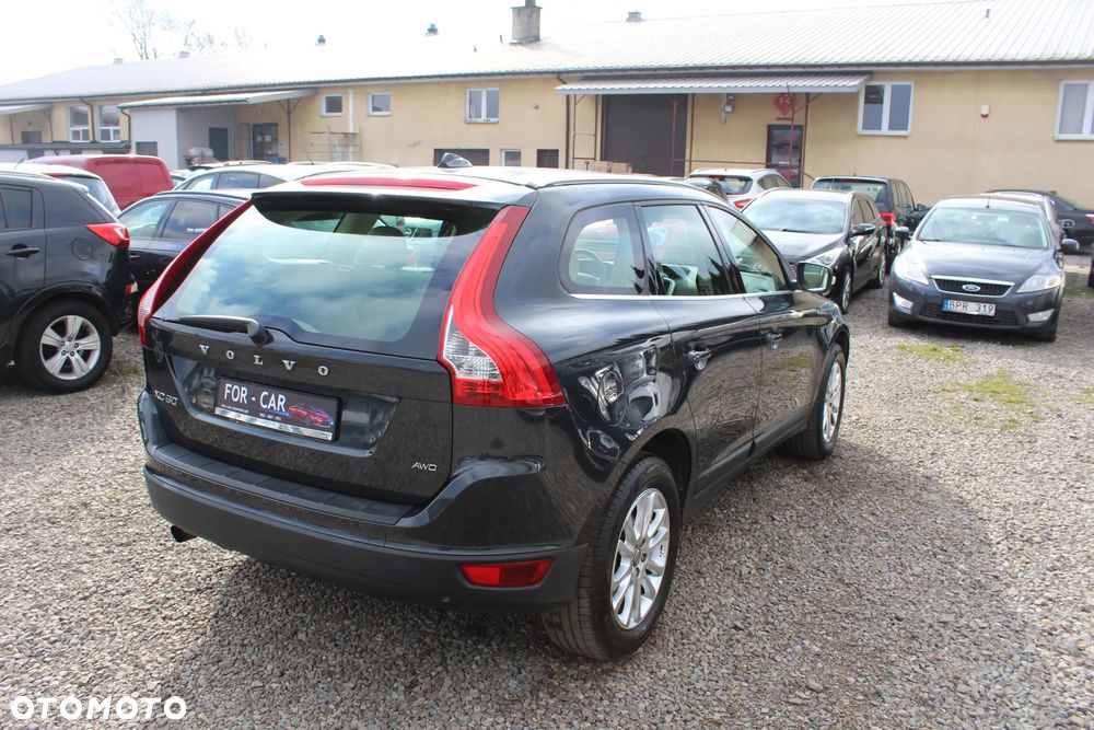 Volvo XC 60 2.4D AWD Summum - 4