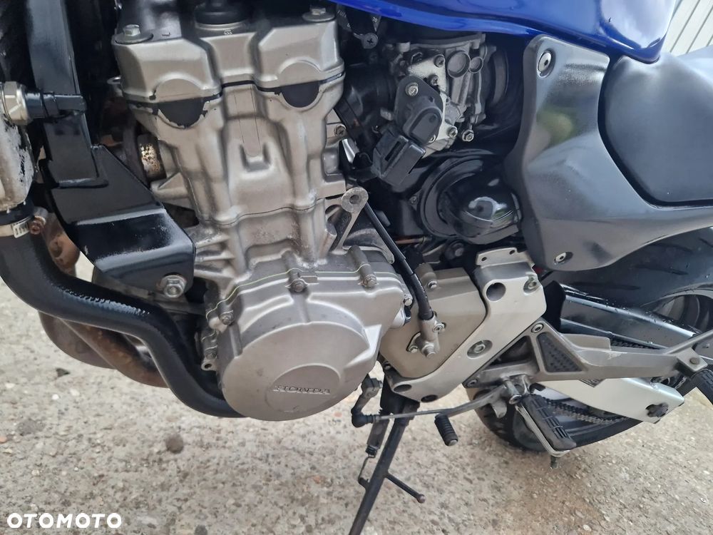 Honda Hornet - 27