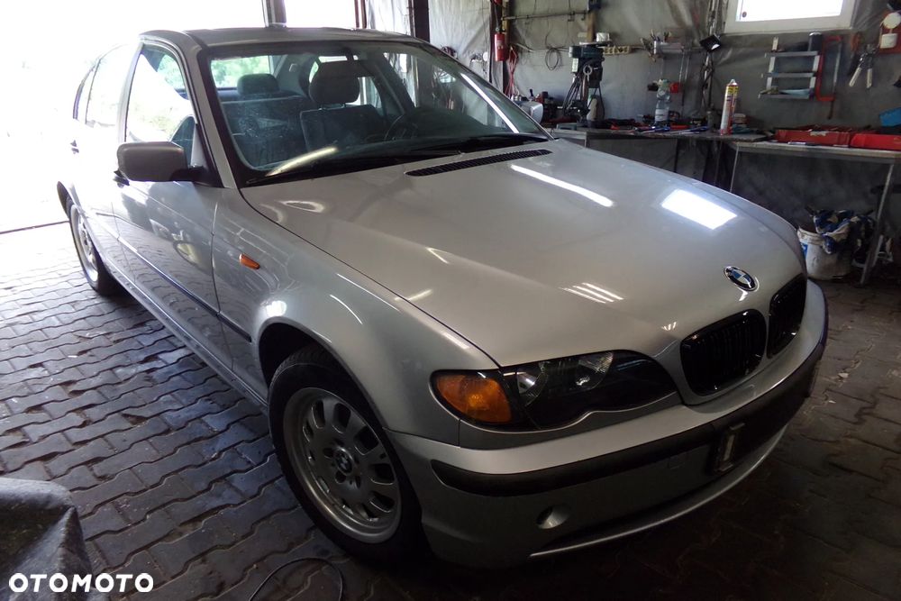 BMW Seria 3 316i - 13
