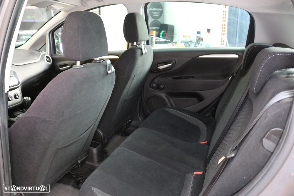 Fiat Punto Evo ver-1-3-m--jet-lounge-s-s - 22