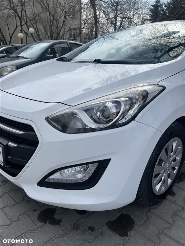 Hyundai i30 1.6 CRDi Classic - 11