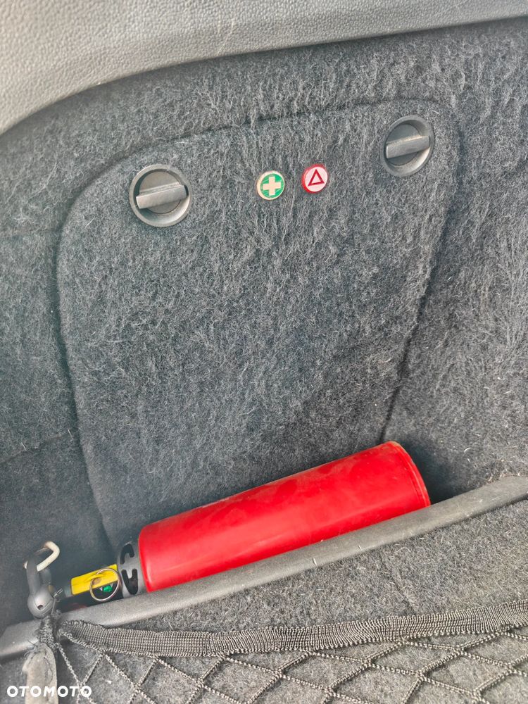 Volkswagen Golf - 17
