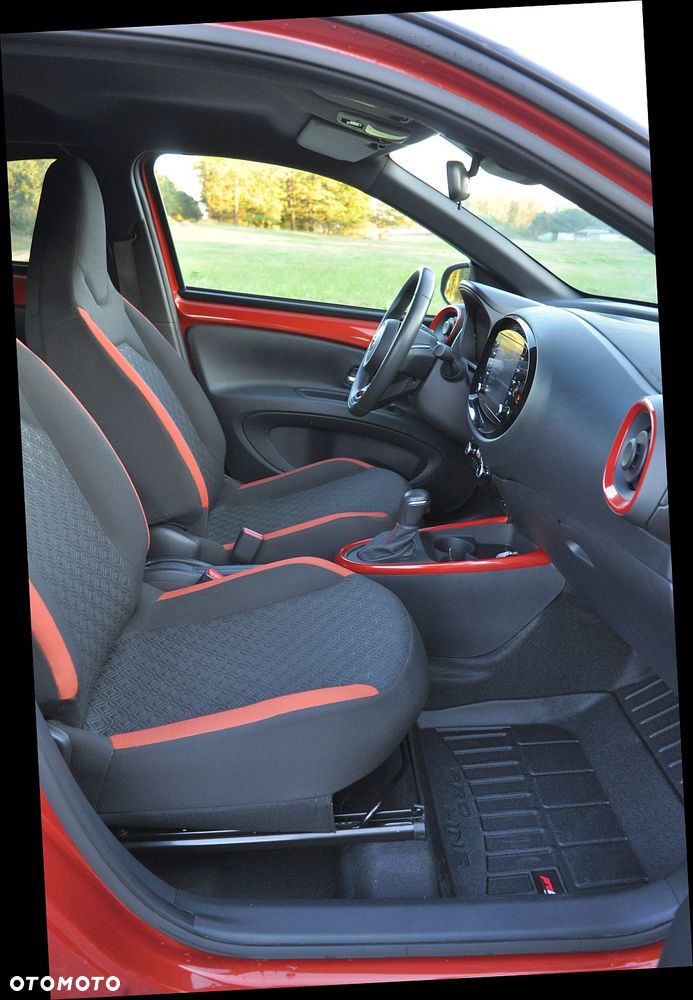 Toyota Aygo X 1.0 VVT-i Style CVT - 17