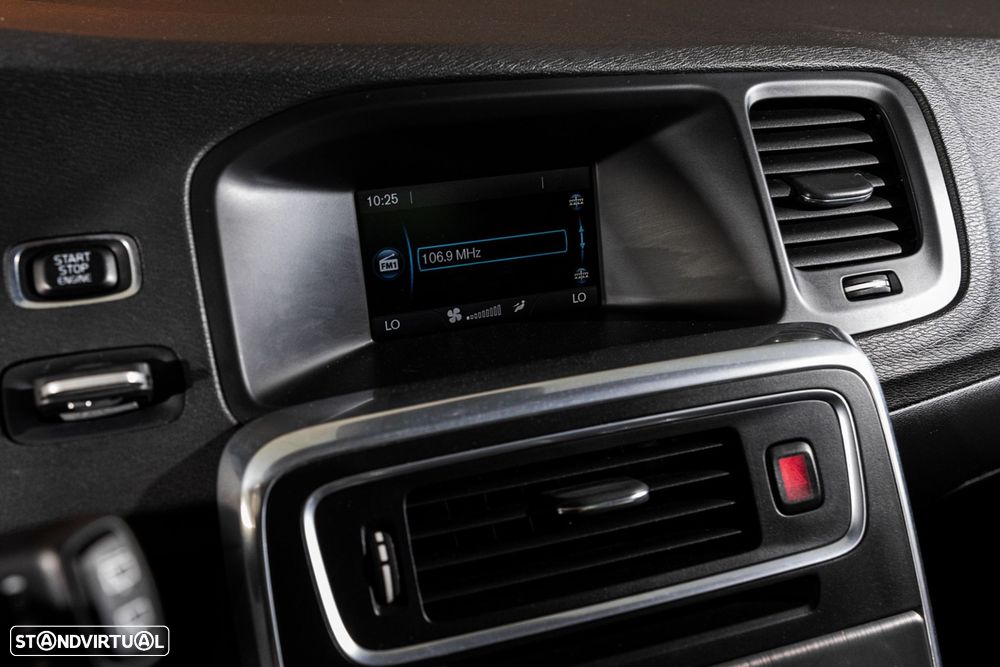 Volvo V60 2.0 D4 Summum - 15
