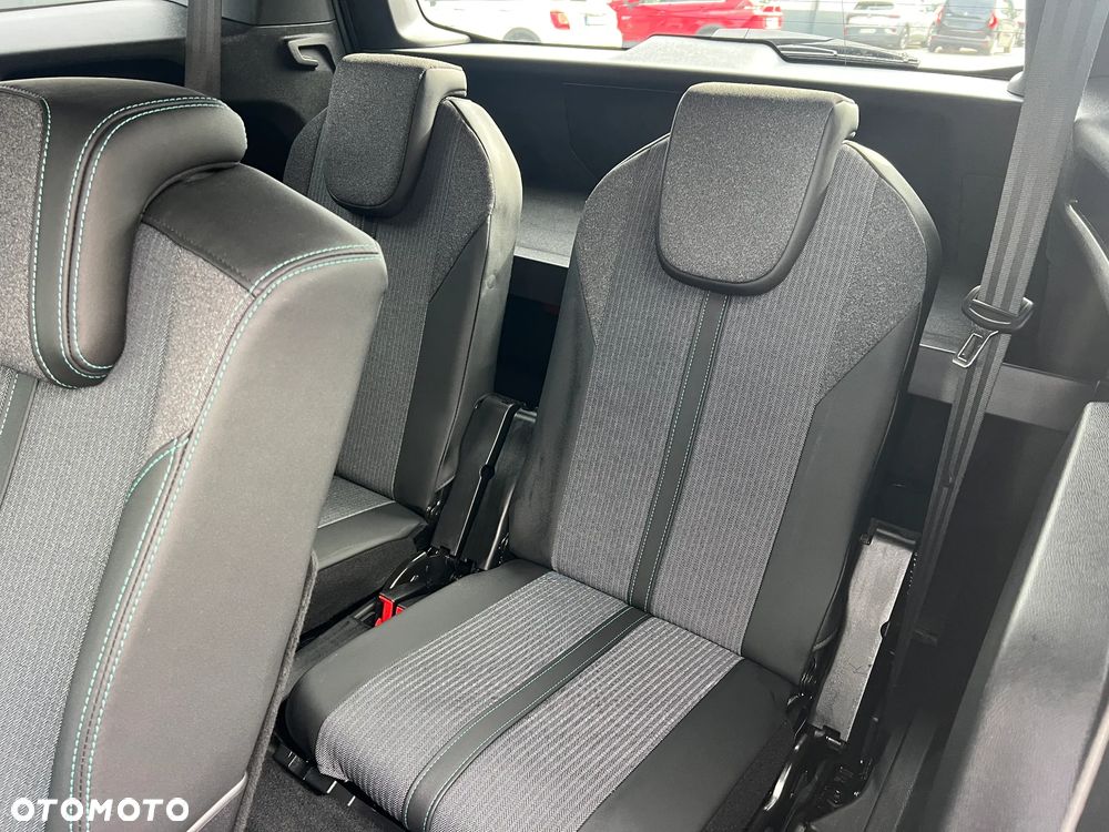 Peugeot 5008 - 13