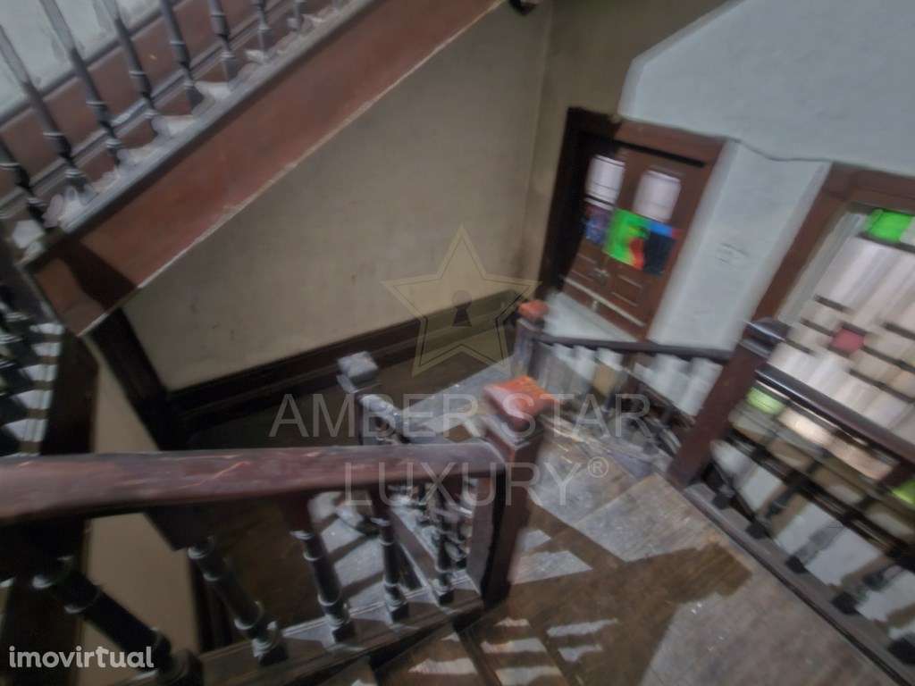 Edifício para Reabilitação na Batalha | PIP Aprovado | Rendimento G... - Grande imagem: 2/48