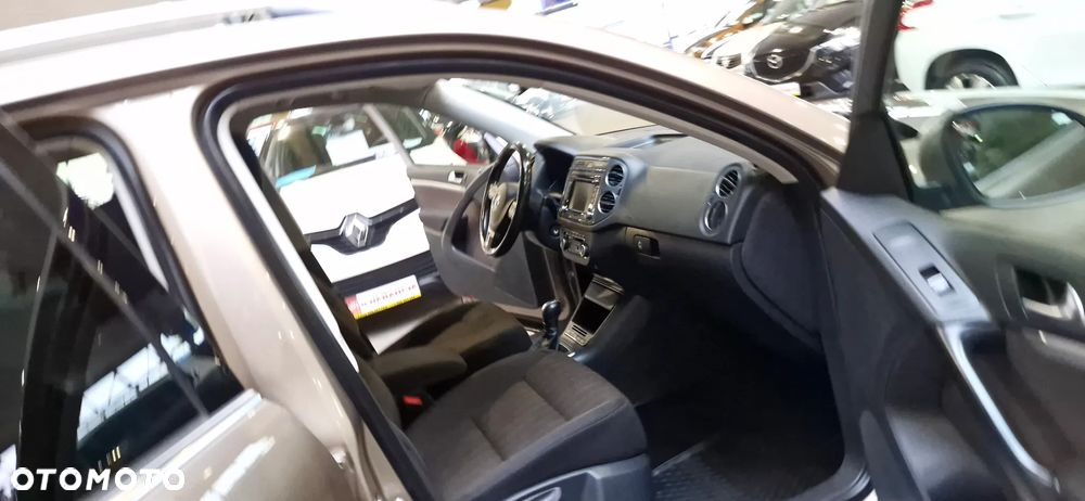 Volkswagen Tiguan 2.0 TDI 4Mot Perfectline R-Style - 16