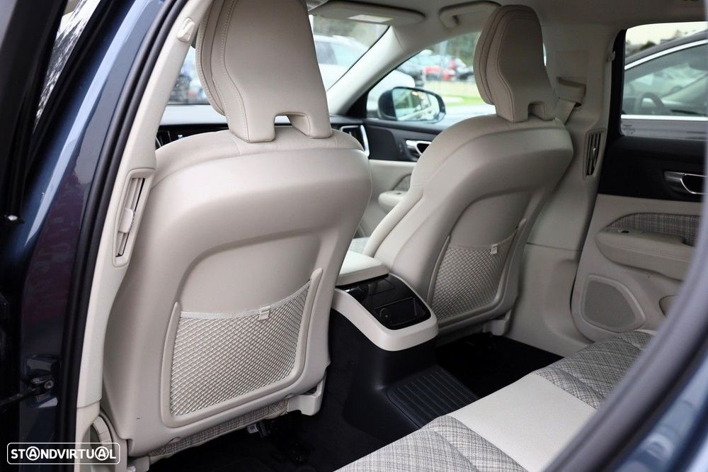 Volvo V60 2.0 T6 AWD TE Core - 20