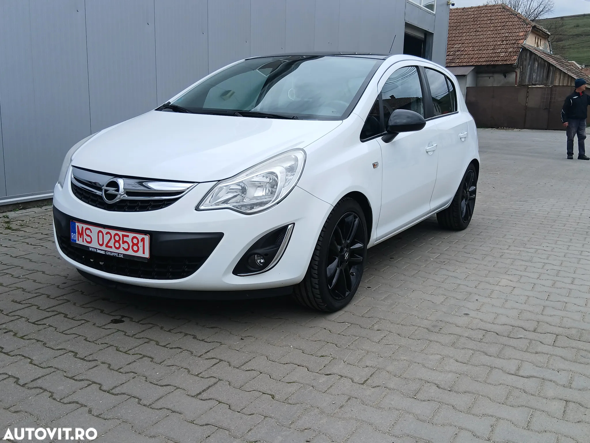Opel Corsa 1.4 16V Color Edition - 2